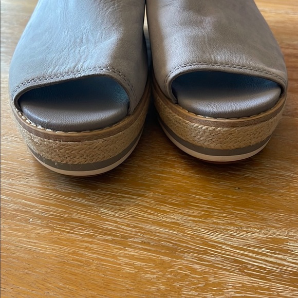 Timberland Gray Peep Toe Emerson Wedge Sandals SZ 11 NWOT - Picture 9 of 9